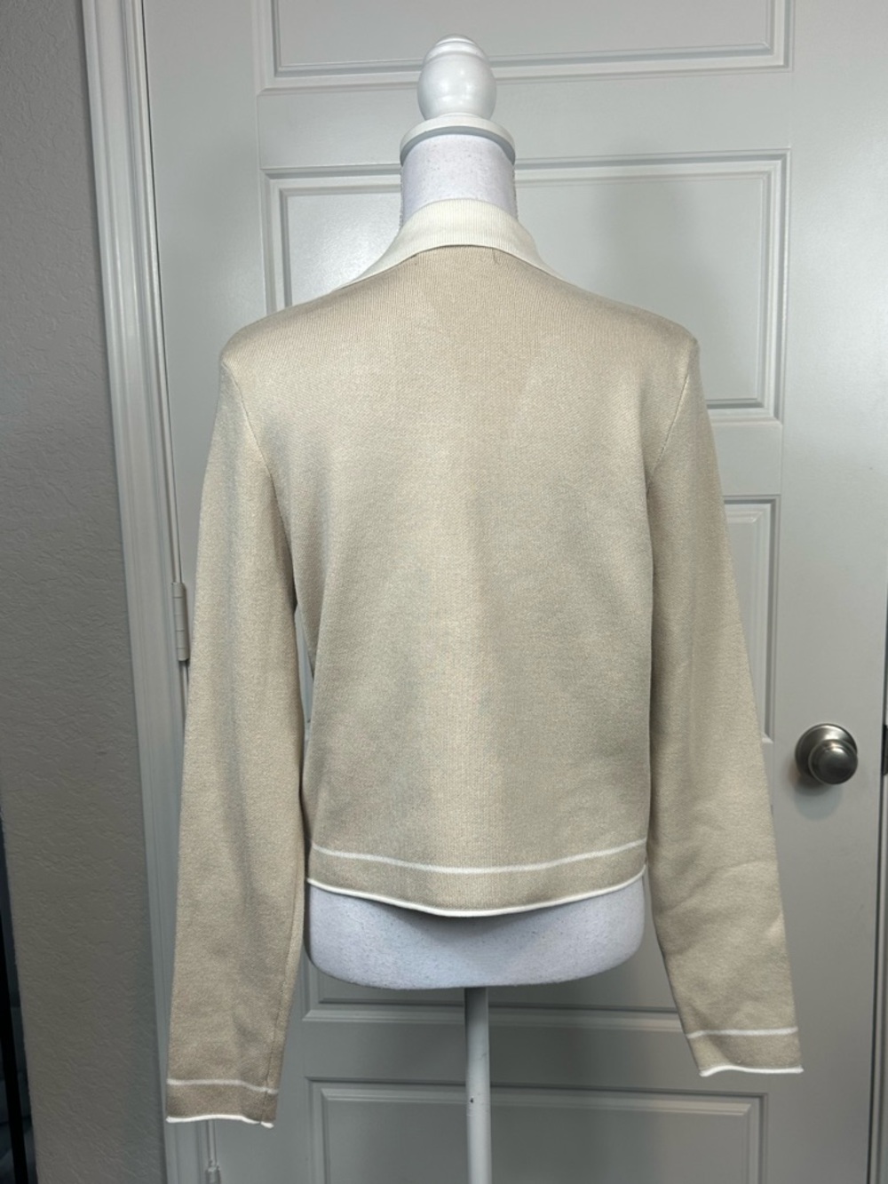 Emerson Lang Young Contemporary Classic Polo Beige Cardigan Sweater Size Large - Picture 5 of 11